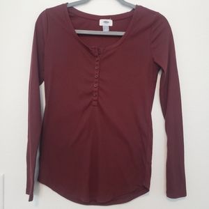 Old Navy long sleeve henley shirt